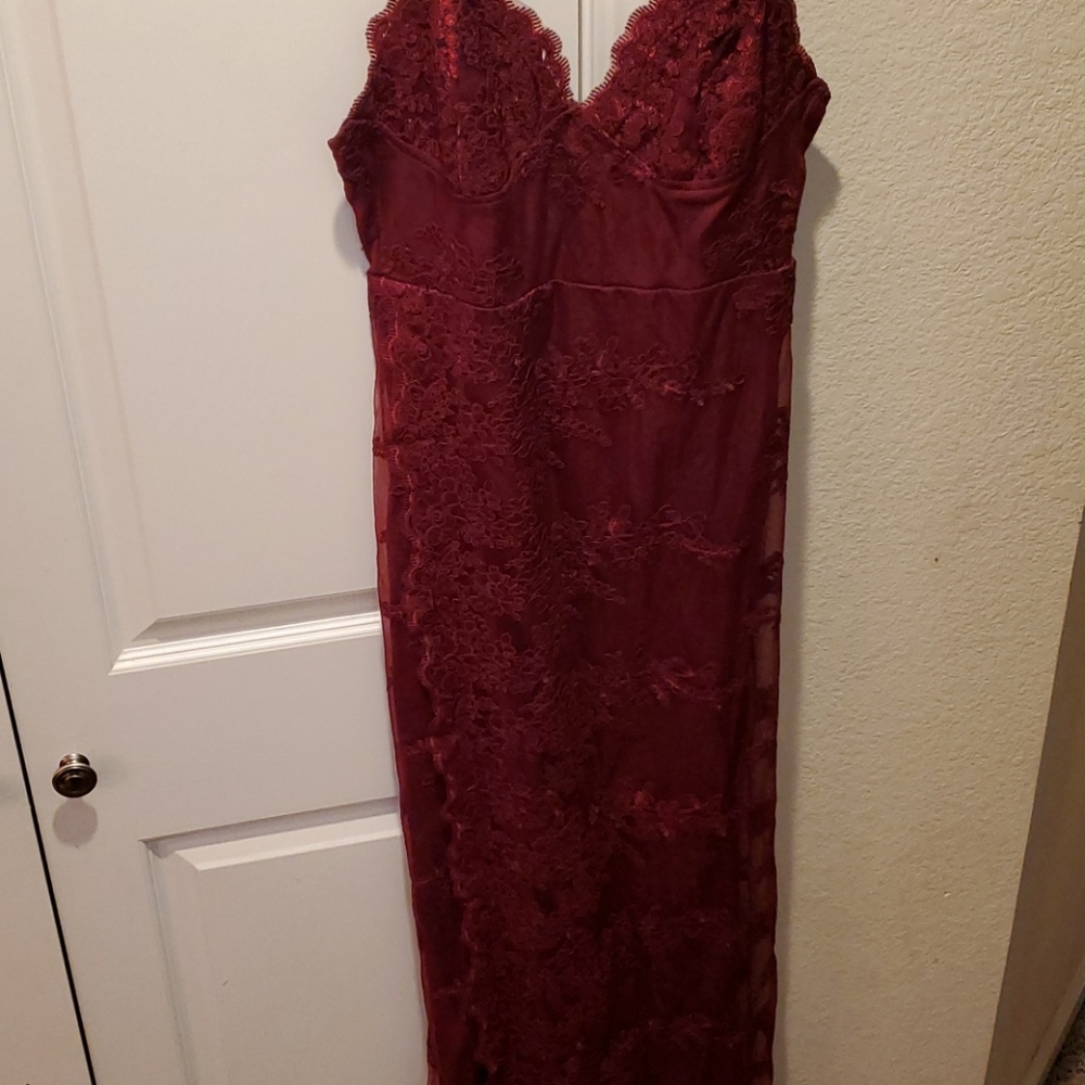 Dress - Picture 2 of 8